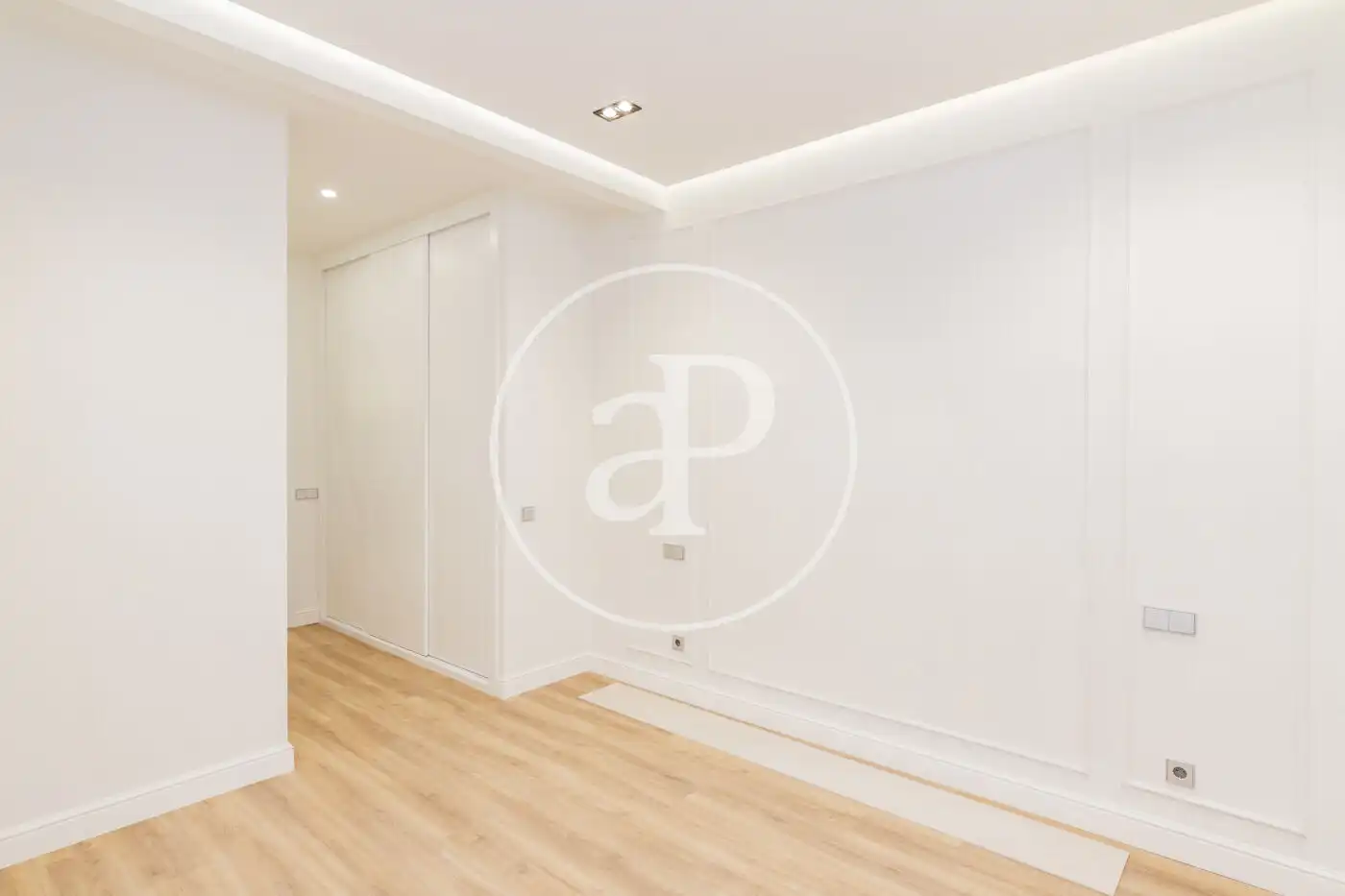 Habitación de Piso en venta en Madrid con Aire acondicionado y Calefacción