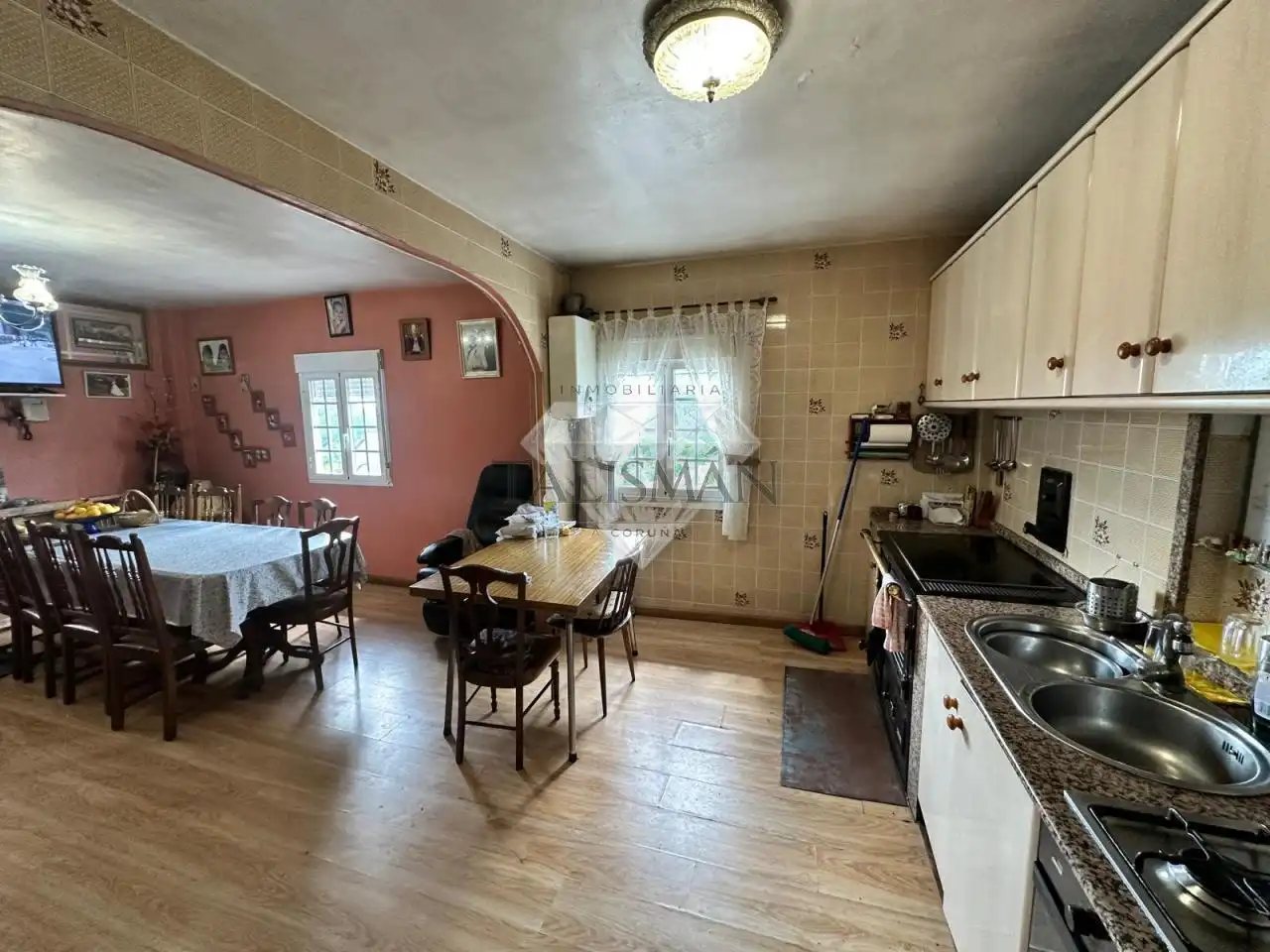 Cocina de Casa o chalet en venta en A Lama   con Calefacción, Jardín privado y Piscina