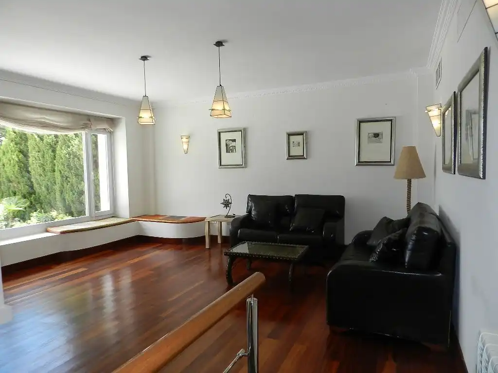 Sala de estar de Casa o chalet en venta en Manilva con Aire acondicionado, Jardín privado y Trastero