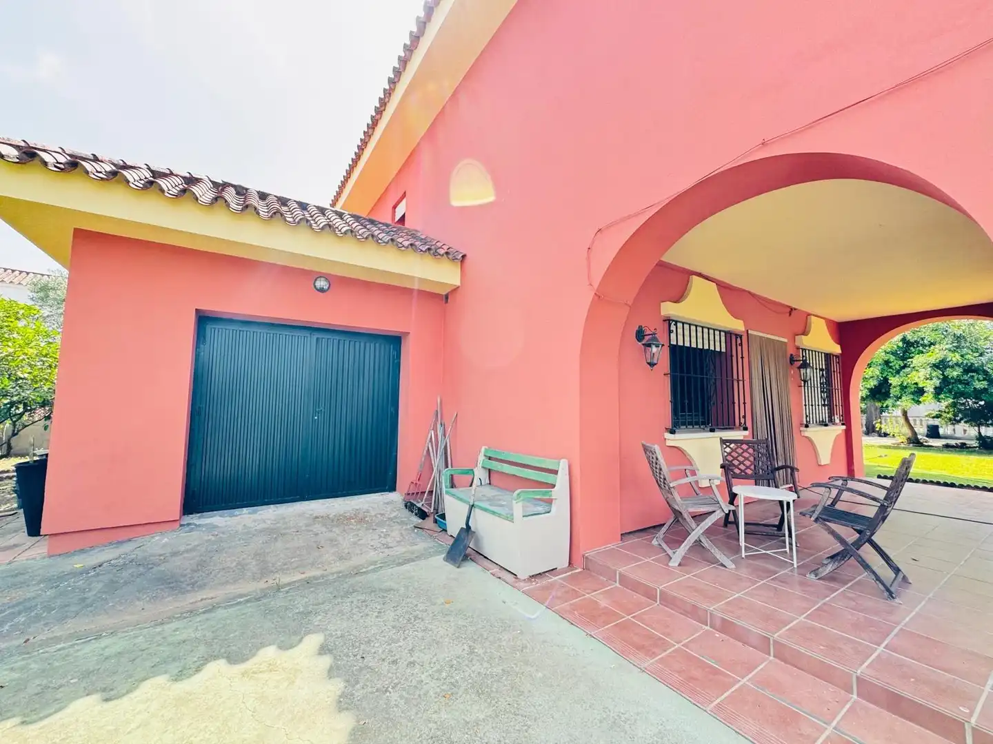 Exterior view of Houses for sale in Algeciras  with Private garden and Swimming Pool