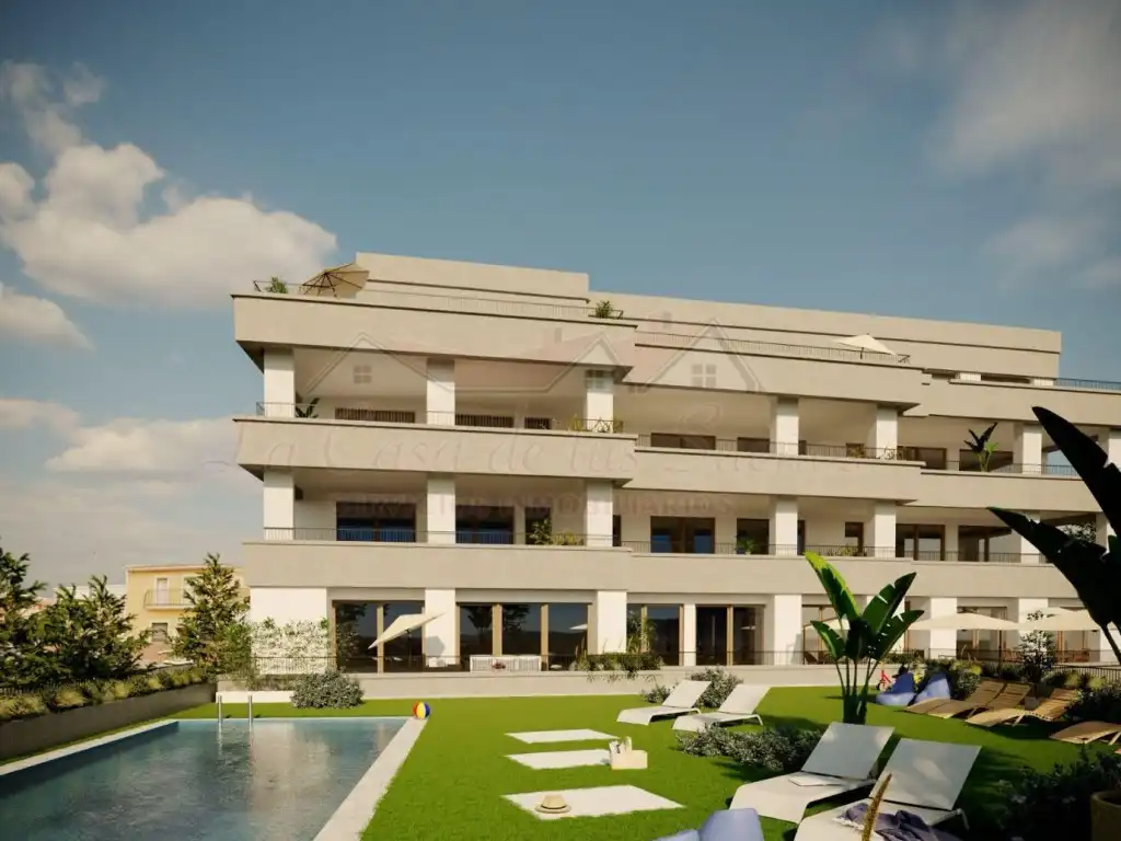 Apartment with pool for sale in Calle Cervantes