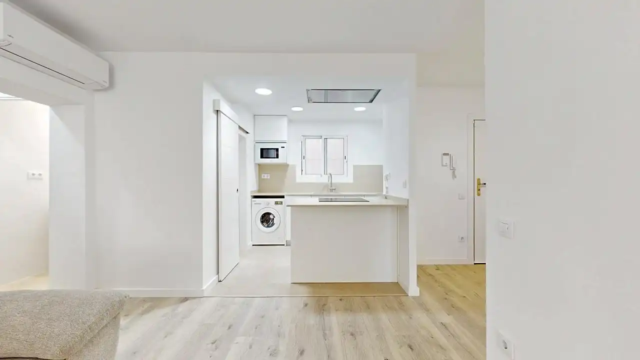 Flat with terrace for sale in Calle BAC DE RODA, imagen 14