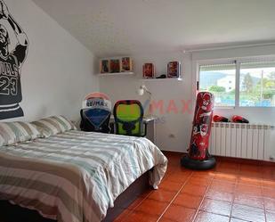 Bedroom of House or chalet for sale in Cangas   with Heating, Private garden and Storage room