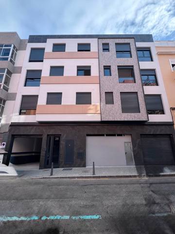 Piso en Alquiler en Calle Secretario Artiles en Santa Catalina - Canteras