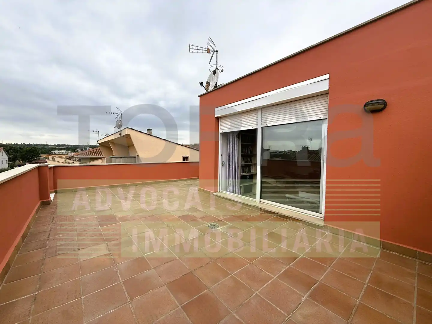 Casa pareada con terraza en venta en Carrer de Josep Tarradellas, imagen 34