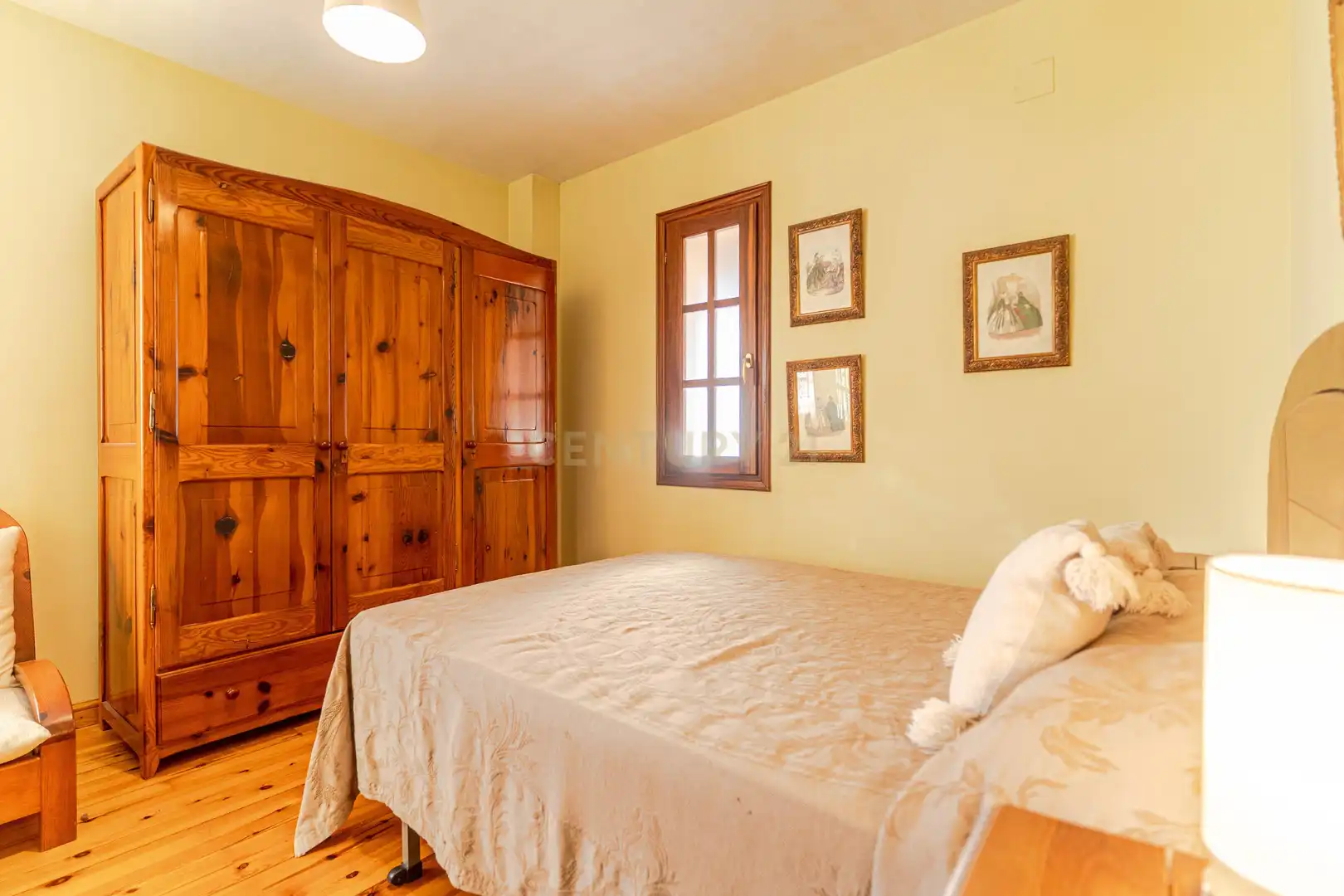 Habitación de Casa o chalet en venta en Nívar con Jardín privado, Trastero y Piscina