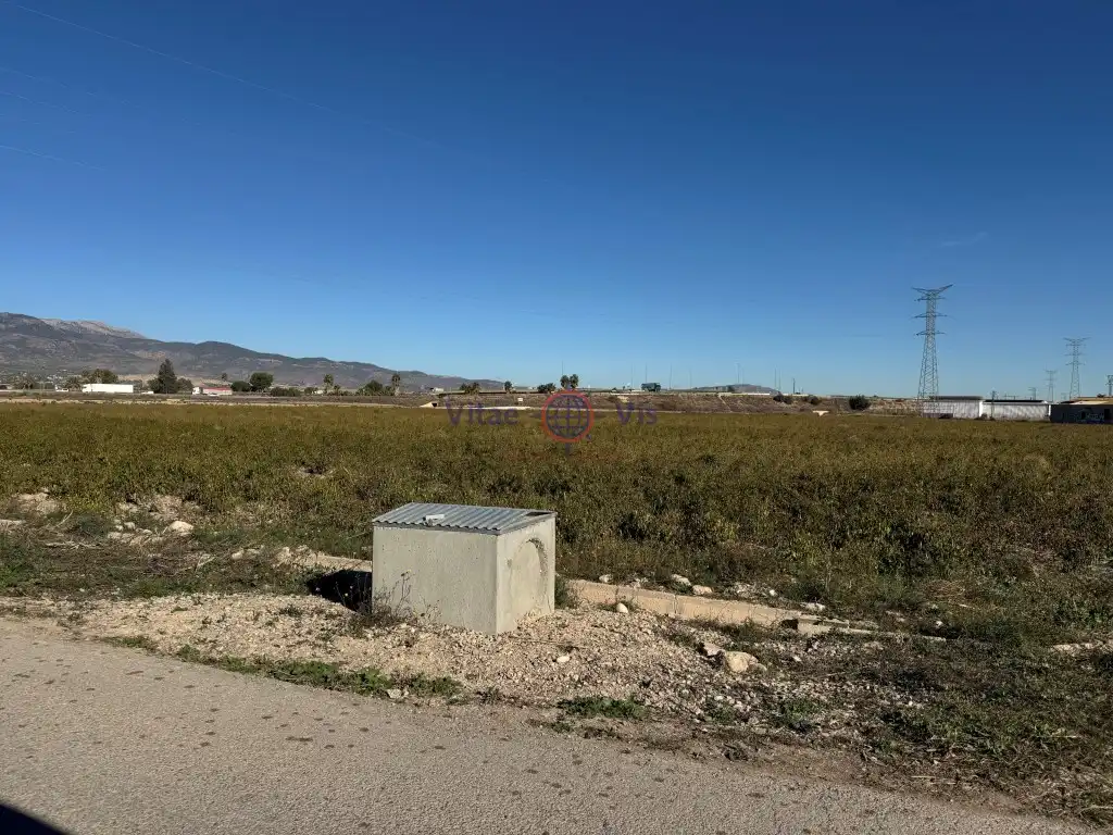 Terreny industrial en venda en Totana