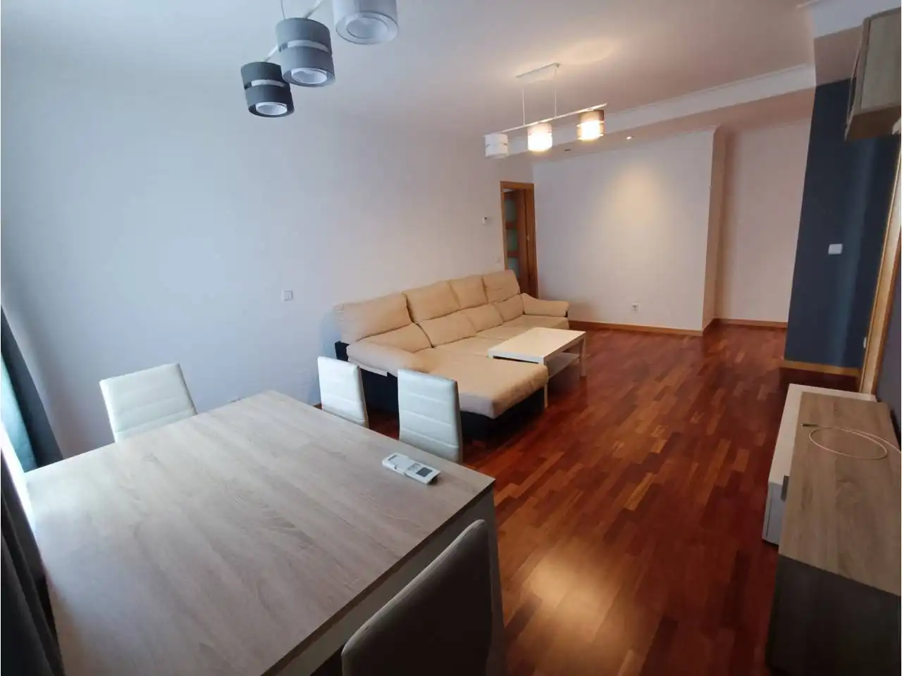 Living room of Flat for rent in Fuenlabrada  with Air Conditioner, Heating and Storage room