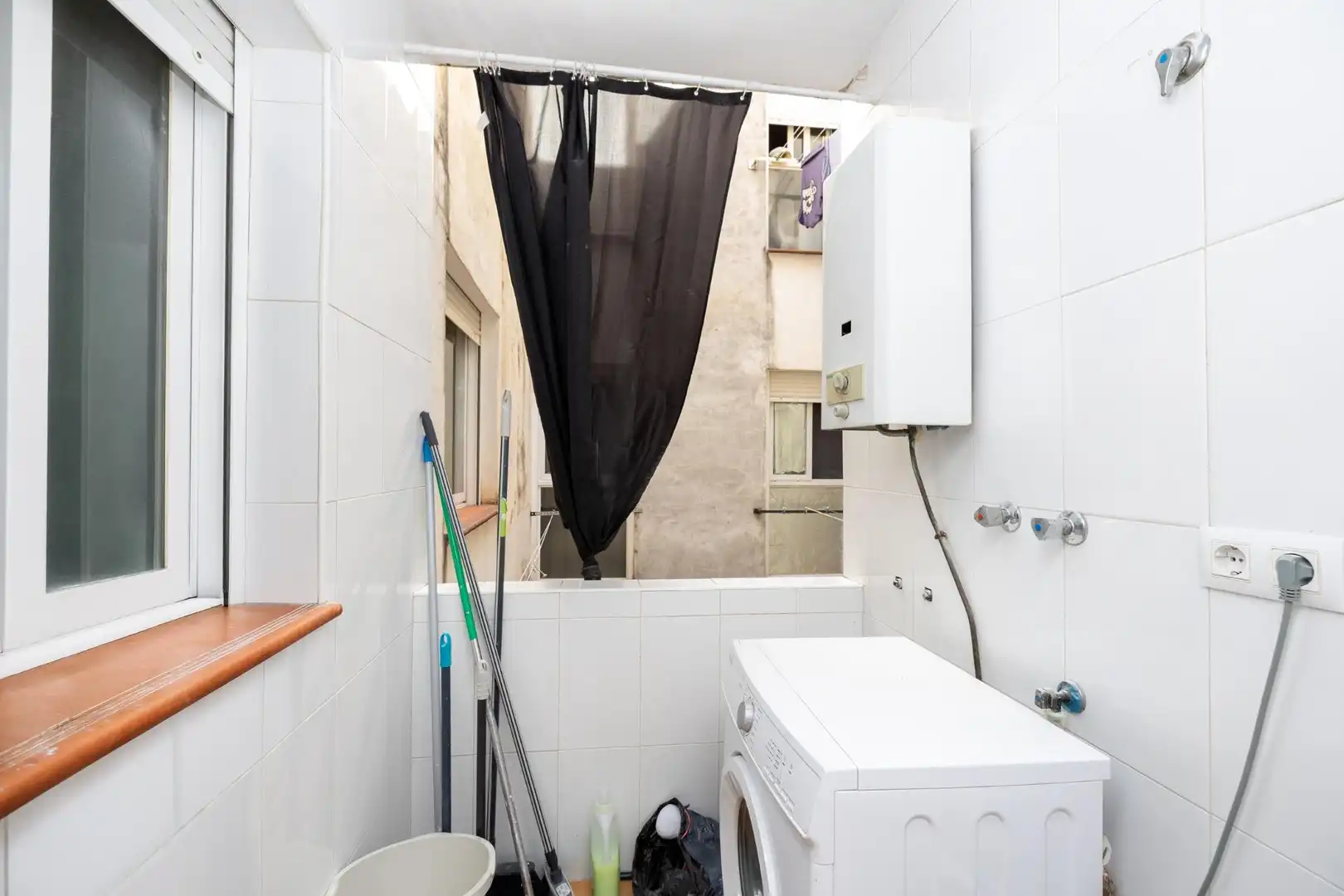 Bathroom of Flat for sale in Las Gabias