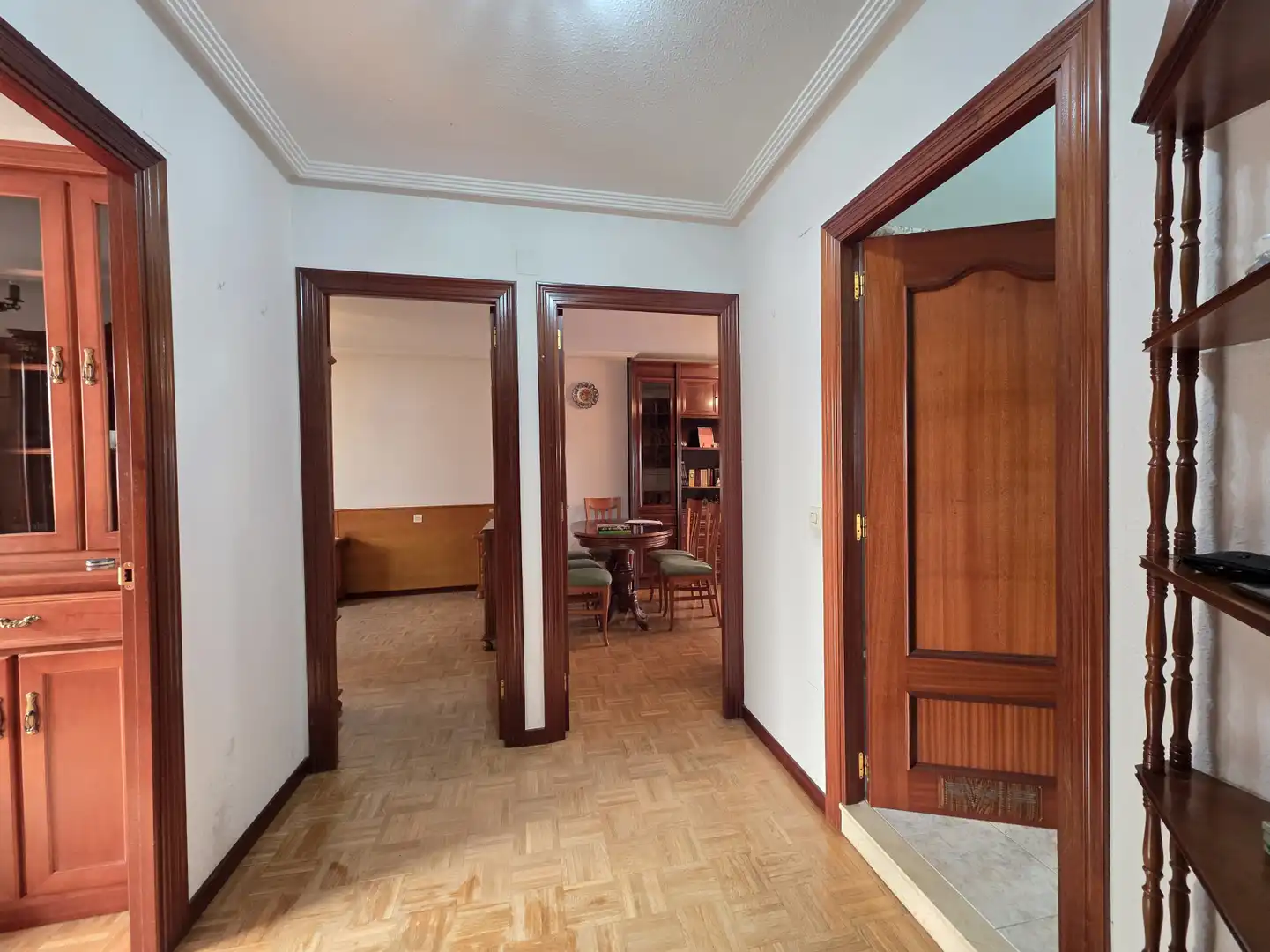 Wohnung zum Verkauf in Siero mit Heizung, Parkett und Terrasse