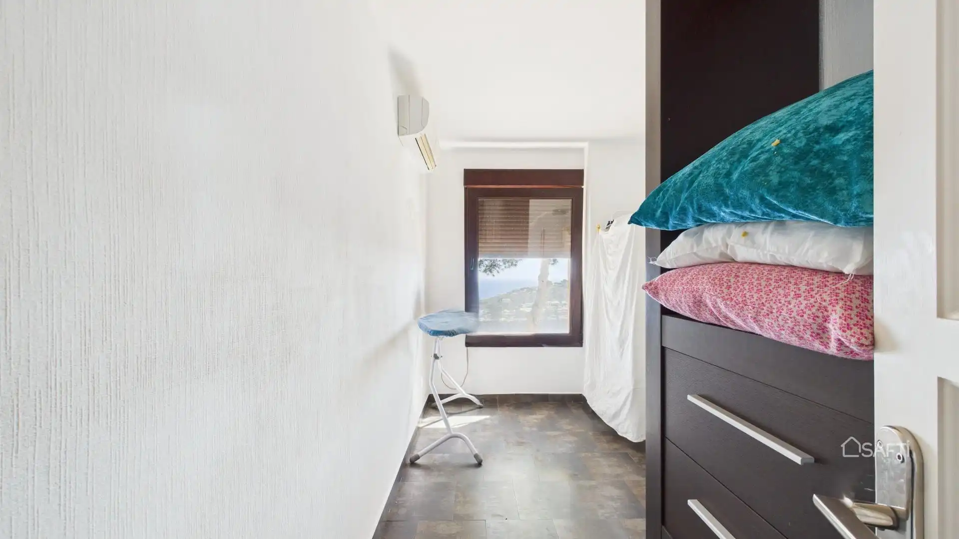 Dormitori de Apartament en venda en Andratx amb Aire condicionat, Balcó i Piscina comunitària
