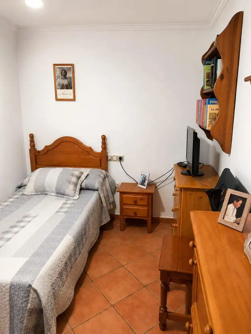 Dormitori de Casa o xalet en venda en Chiclana de la Frontera amb Aire condicionat, Jardí privat i Traster
