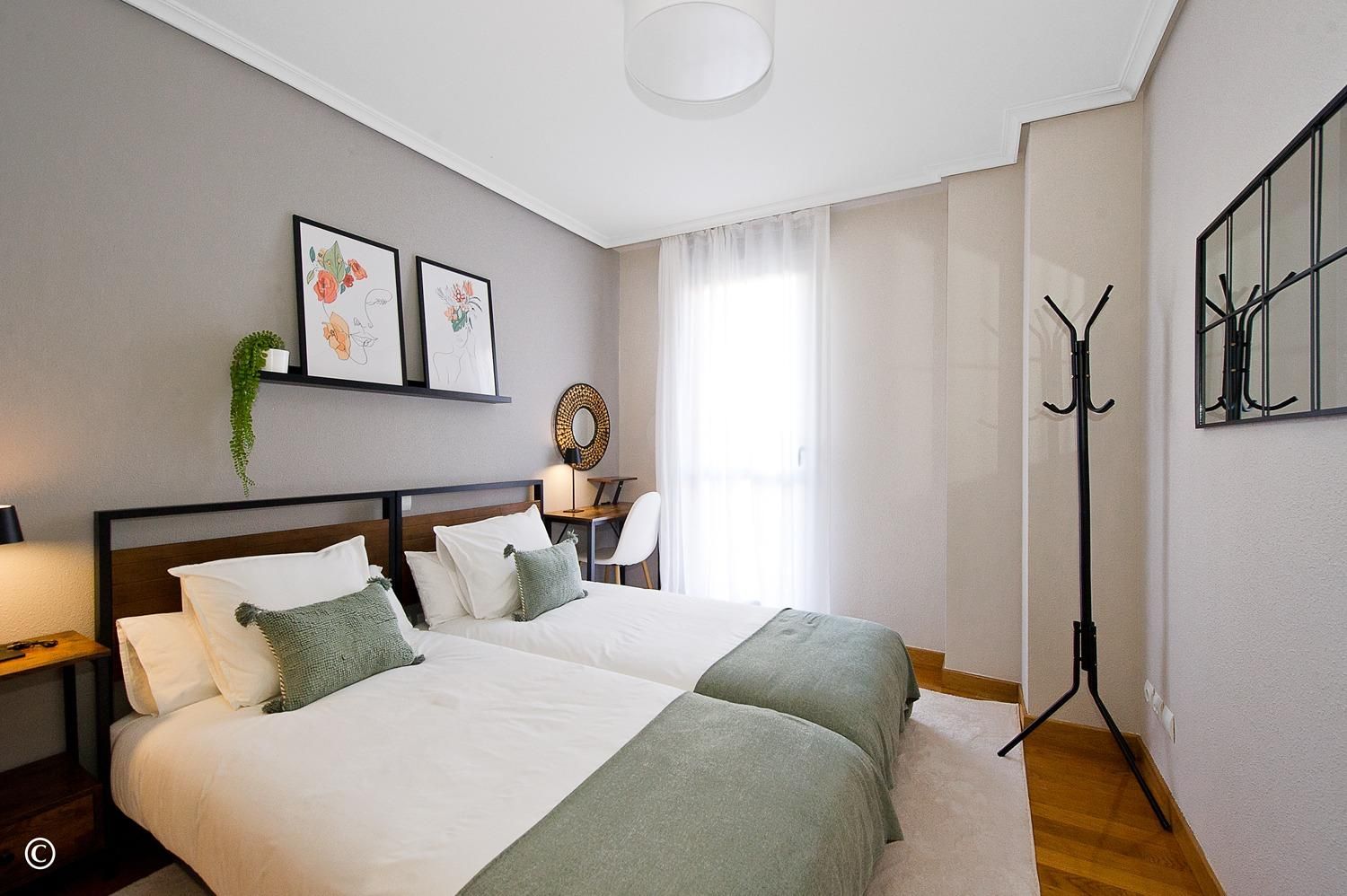 Bedroom of Flat to rent in Santander  with Heating and Parquet flooring