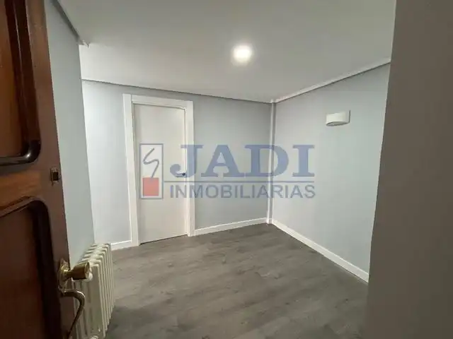 Flat with lift for sale in Valdepeñas, imagen 2