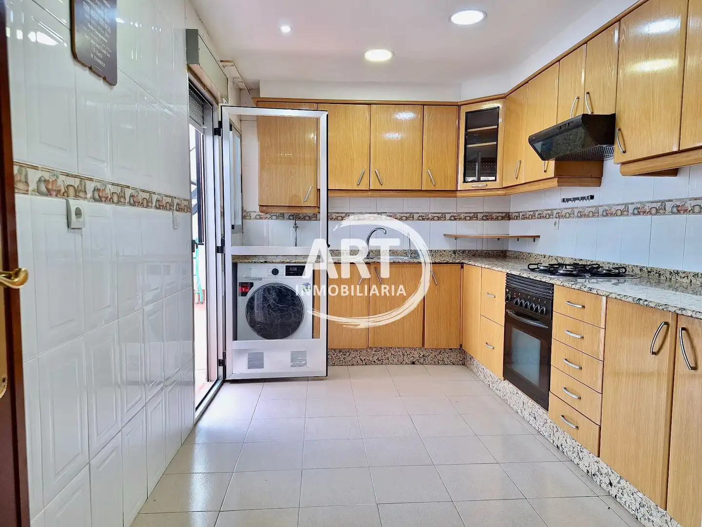 Cuina de Casa o xalet de lloguer en Valencia amb Aire condicionat, Calefacció i Terrassa
