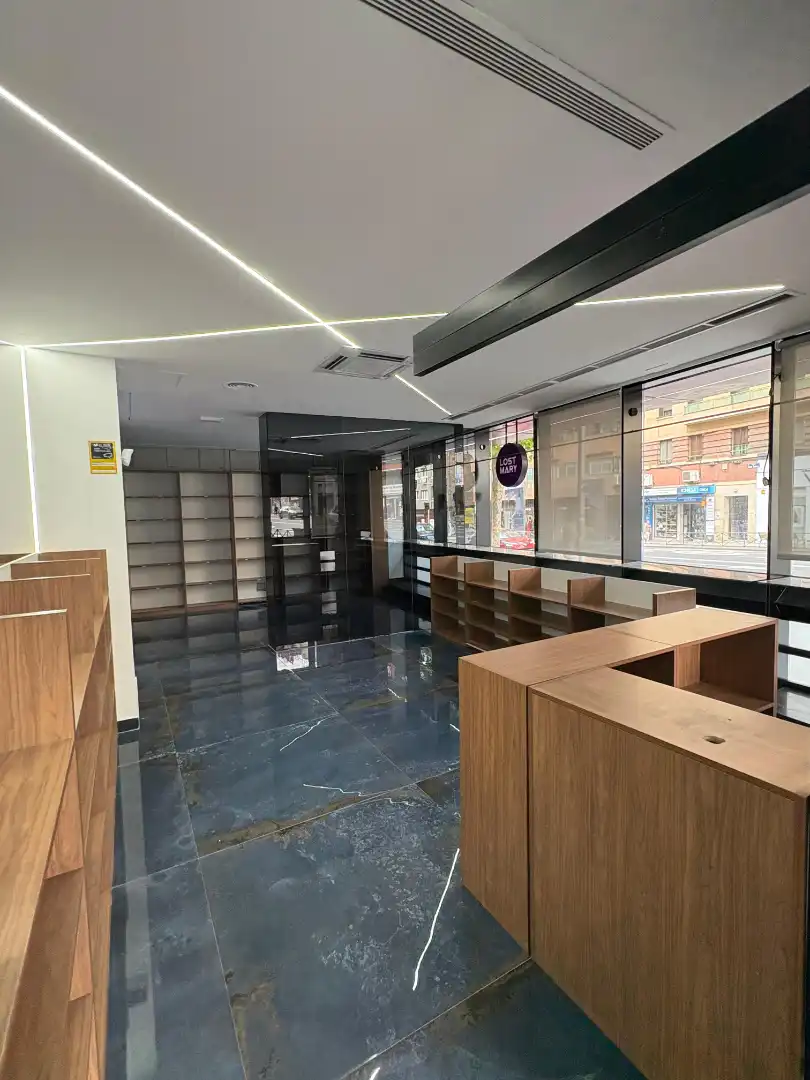 Local en venta en Madrid con Aire acondicionado