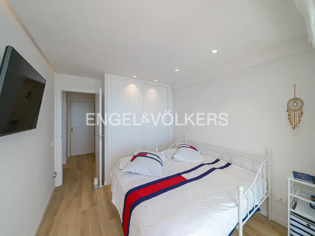 Schlafzimmer von Wohnungen zur Miete in Benidorm mit Klimaanlage, Möbliert und Gemeinschaftspool