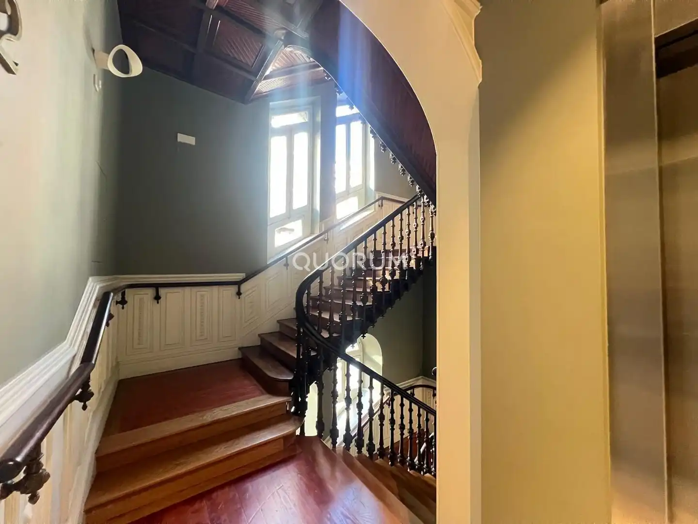 Piso de alquiler en Bilbao  con Calefacción, Parquet y Balcón