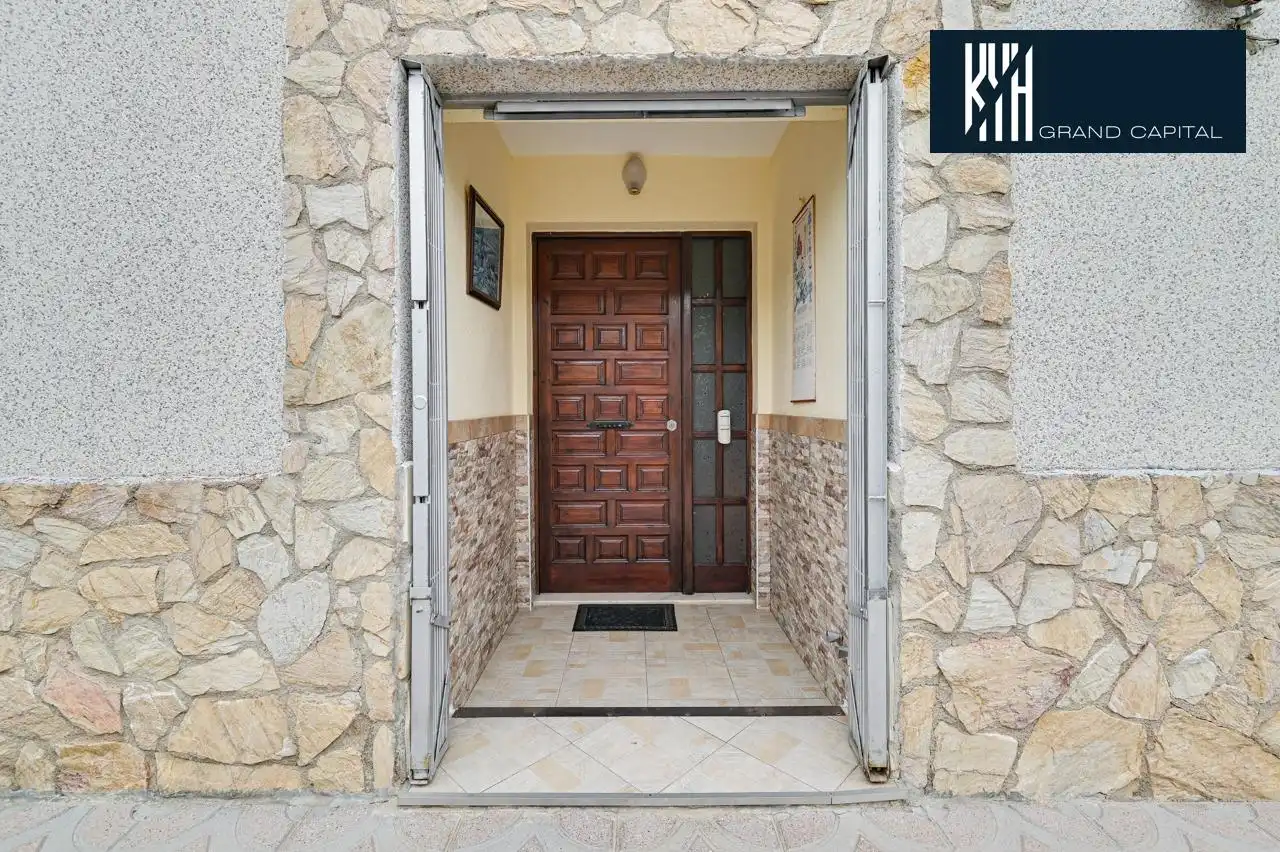 Casa amb terrassa en venda a Carrer Carrer Rovelló, imagen 7