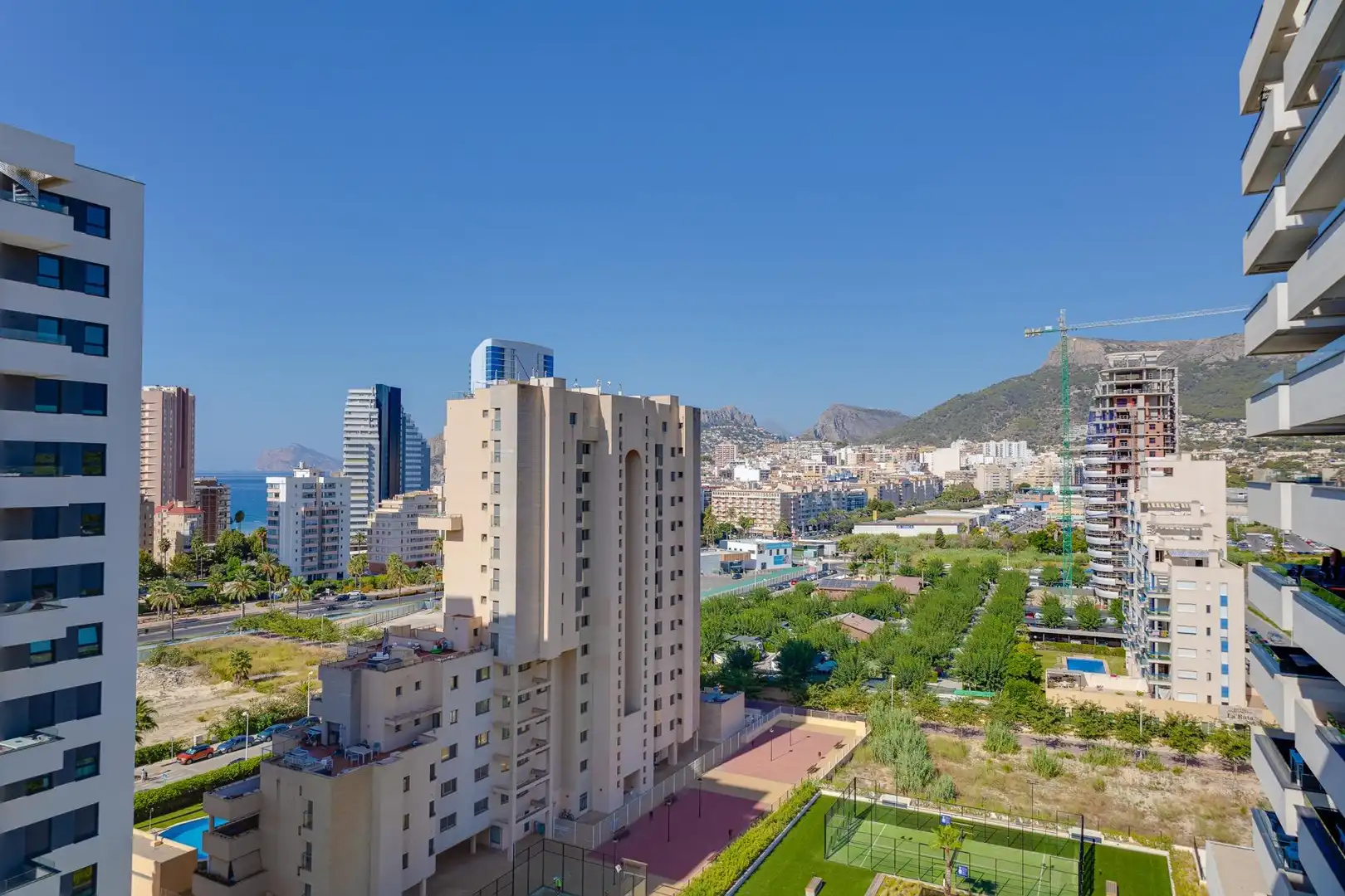 Vista exterior de Apartamento en venta en Calpe / Calp con Aire acondicionado, Calefacción y Jardín privado
