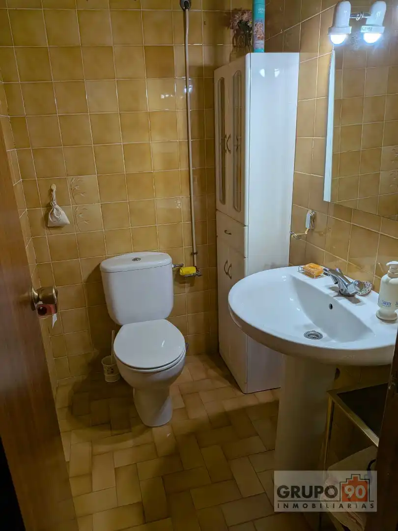 Baño de Piso en venta en Requena, Valencia