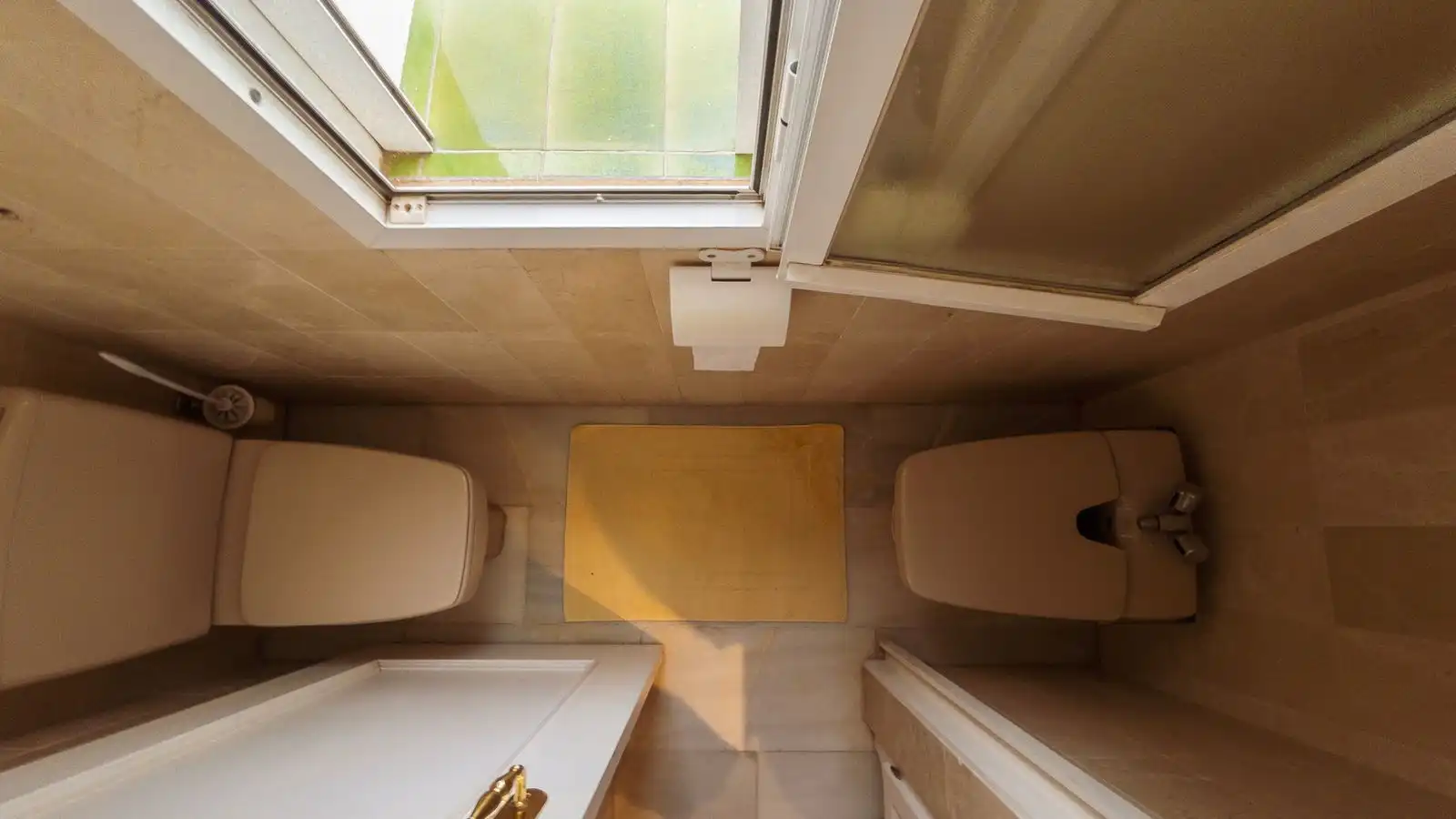 Baño de Ático en venta en Estepona con Aire acondicionado, Terraza y Amueblado