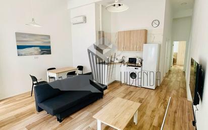 Living room of Apartment for sale in Algeciras  with Furnished
