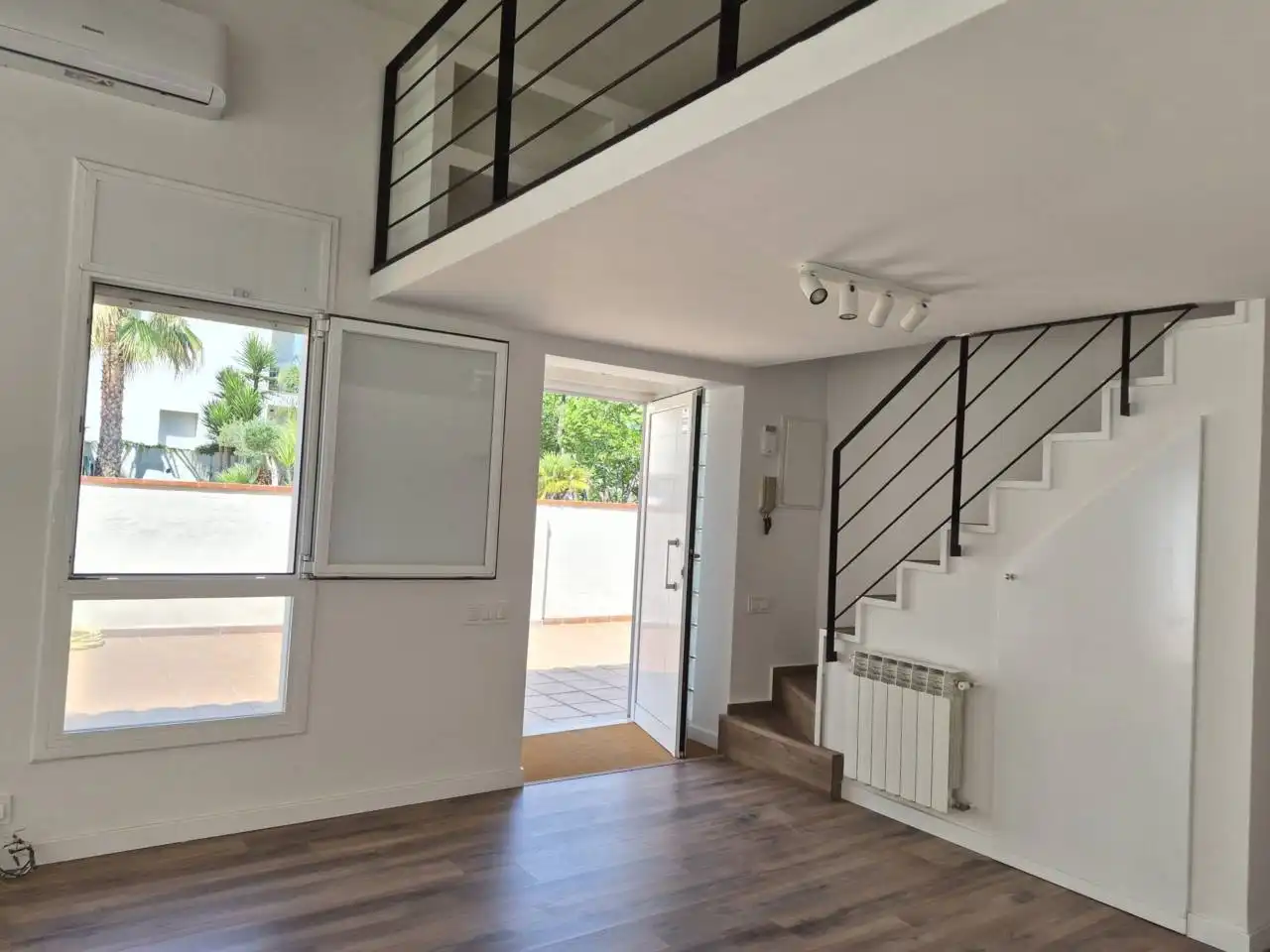 Haus oder Chalet zur Miete in Sant Cugat del Vallès mit Klimaanlage, Heizung und Privatgarten