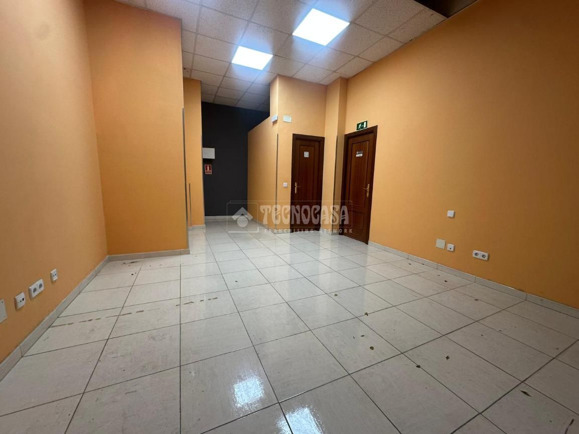 Premises for sale in  Madrid Capital