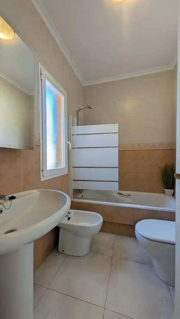 Bathroom of Detached homes for sale in L'Alfàs del Pi  with Air Conditioner, Heating and Terrace