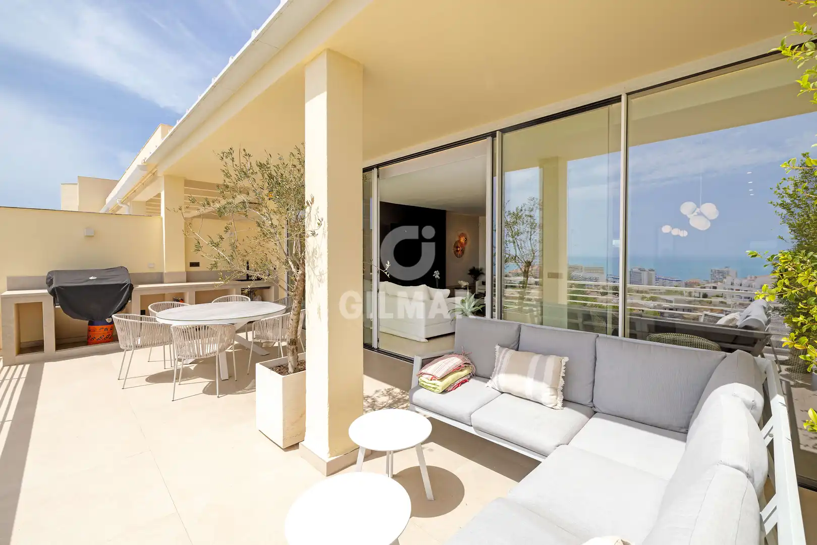 Terraza de Dúplex en venta en Benalmádena con Calefacción, Jardín privado y Piscina