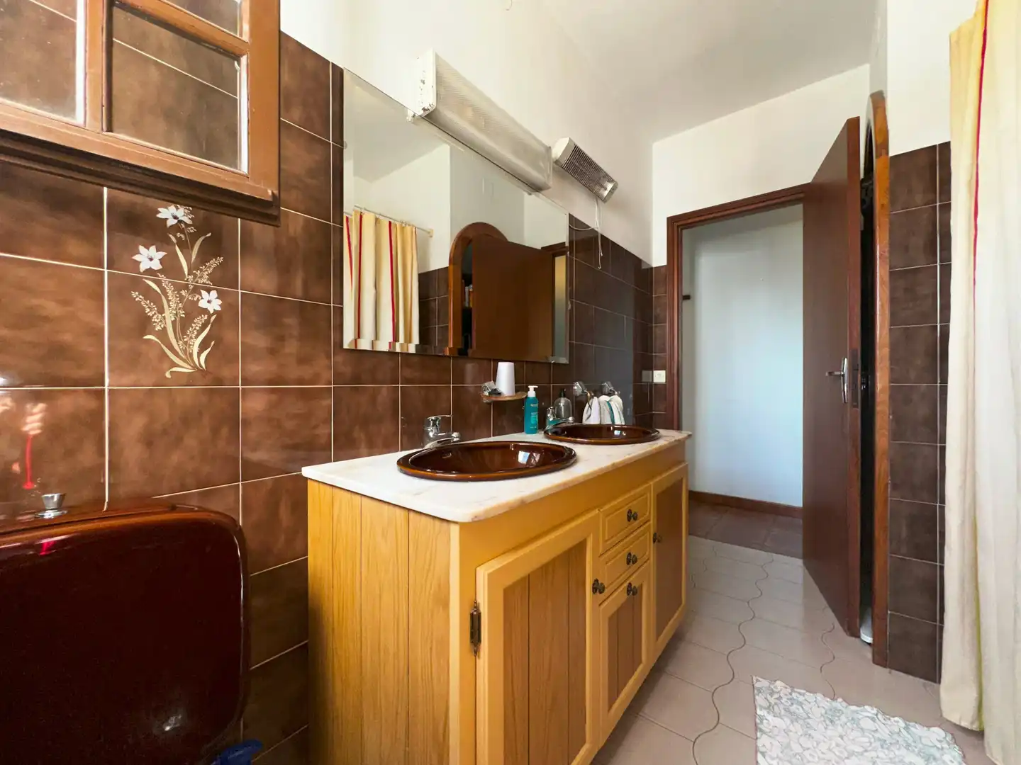 Bathroom of Houses for sale in Estepona  with Private garden, Terrace and Storage room