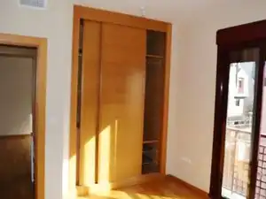 Habitación de Ático en venta en Granada con Aire acondicionado, Calefacción y Parquet
