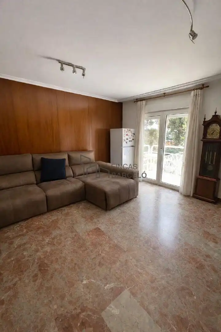 Sala de estar de Casa adosada en venta en Zaragoza