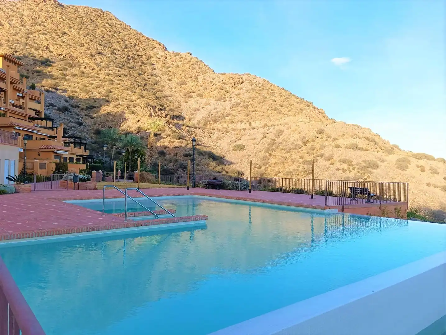Piscina de Apartamento en venta en Águilas con Aire acondicionado, Calefacción y Jardín privado