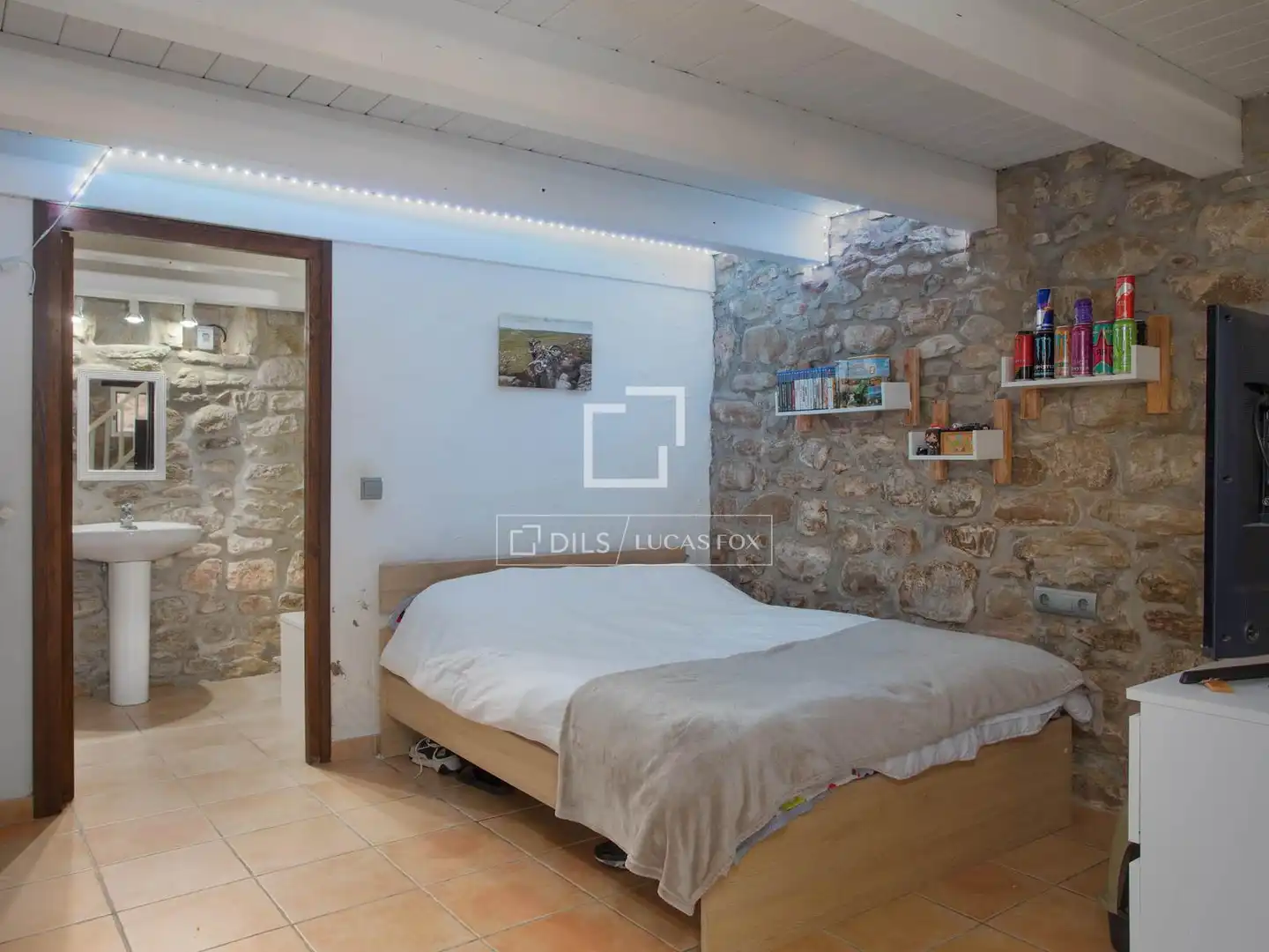 Finca rústica en venta en Santa Pau con Jardín privado, Terraza y Trastero