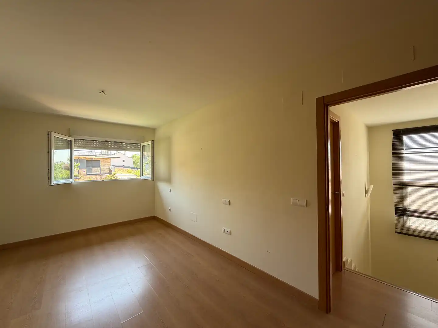 Habitación de Casa o chalet en venta en Colmenar Viejo con Calefacción, Jardín privado y Terraza