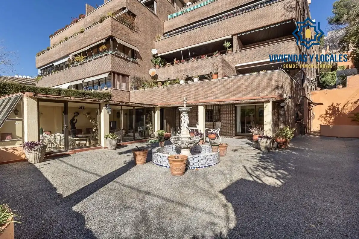 Piso con piscina en venta en Centro, imagen 2