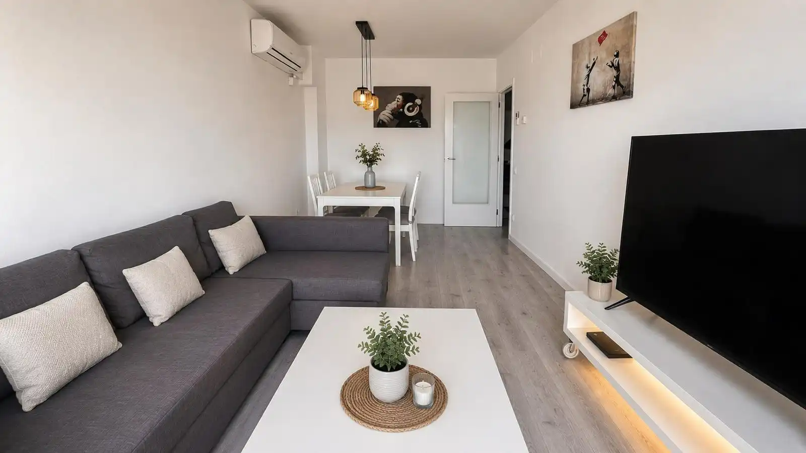 Sala d'estar de Pis en venda en Cerdanyola del Vallès amb Aire condicionat, Calefacció i Traster