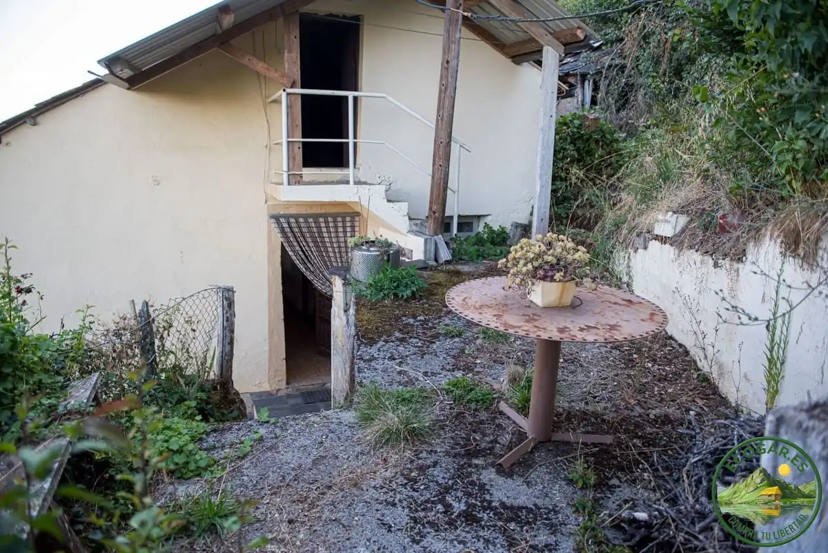 Haus oder Chalet zum Verkauf in Corullón mit Heizung, Privatgarten und Parkett