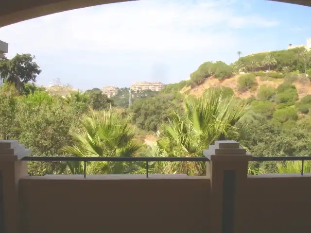 Vista exterior de Apartamento en venta en Marbella con Aire acondicionado, Calefacción y Terraza