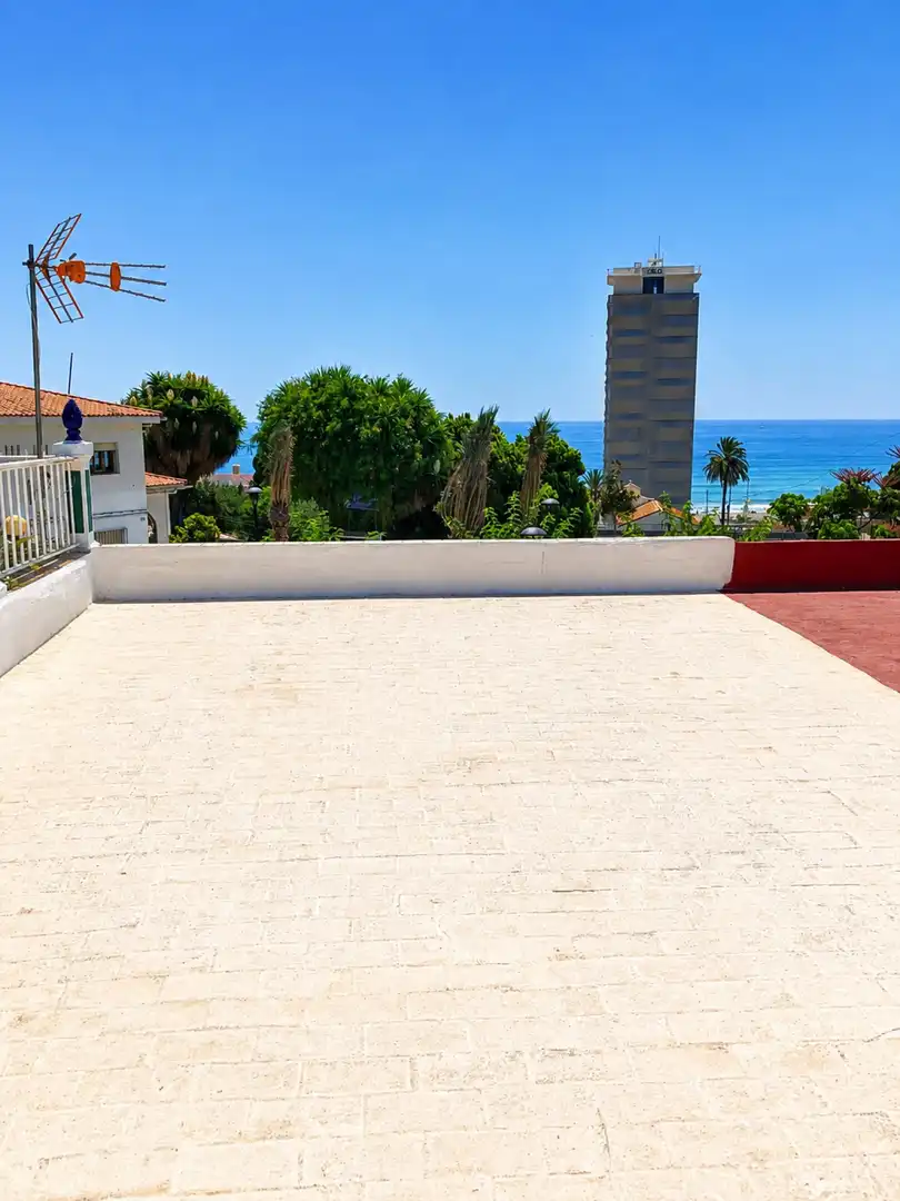Adosado con terraza en venta en Estepona Pueblo, imagen 2
