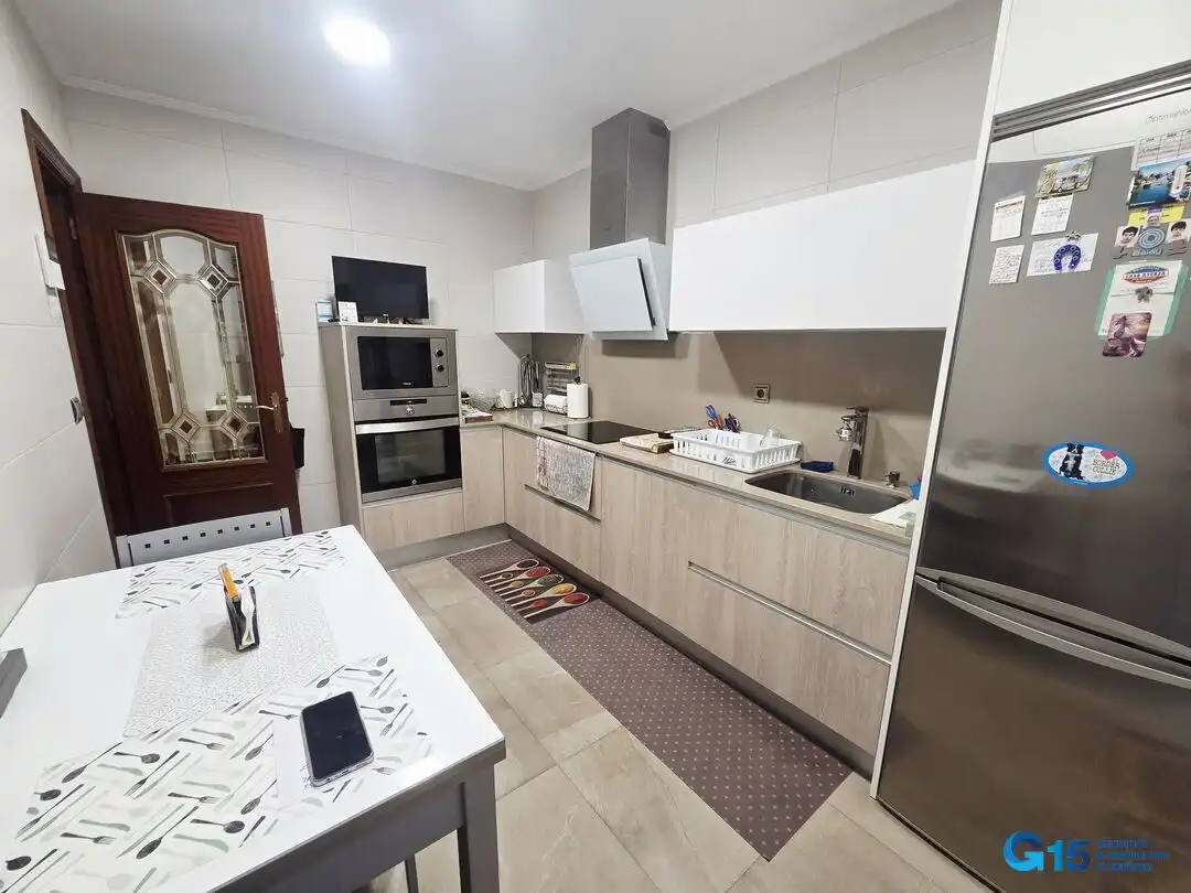 Cocina de Piso en venta en Errenteria con Calefacción, Terraza y Amueblado