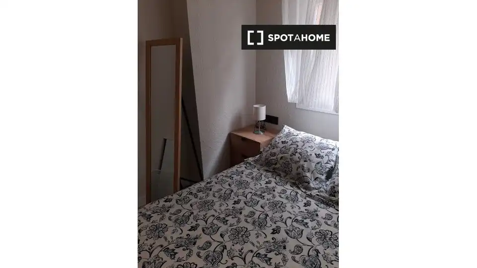 Room in Barrio de Delicias