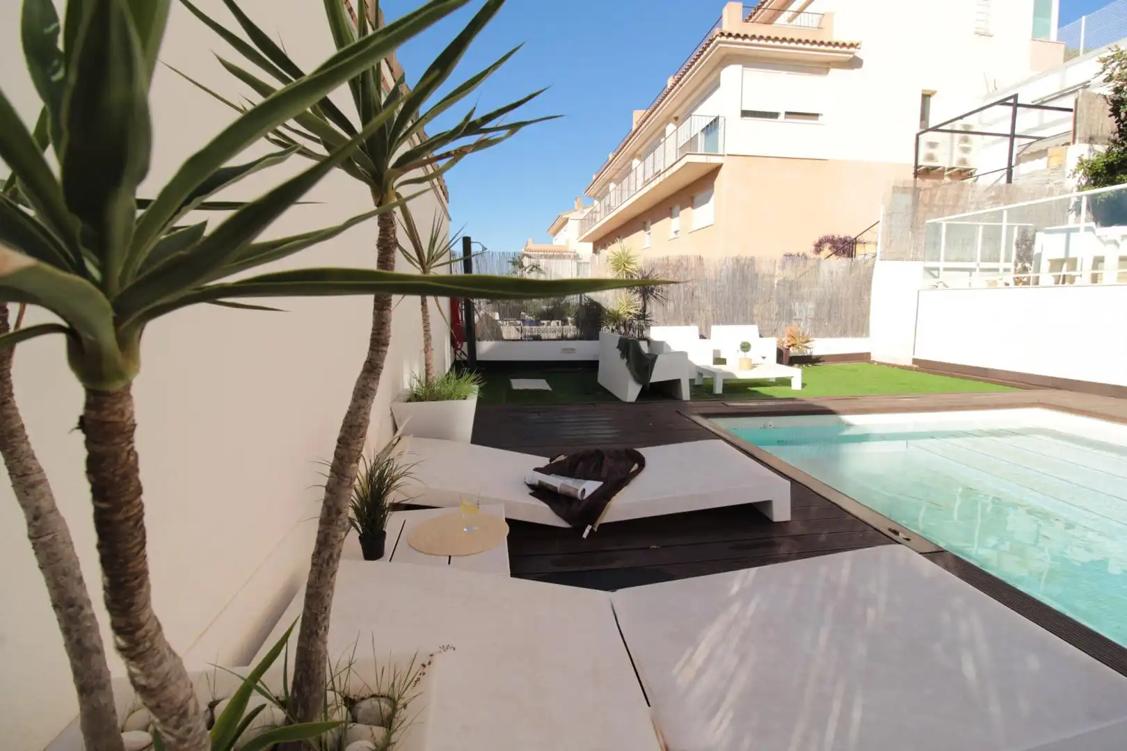 Terrassa de Casa o xalet en venda en Alzira amb Aire condicionat, Jardí privat i Parquet