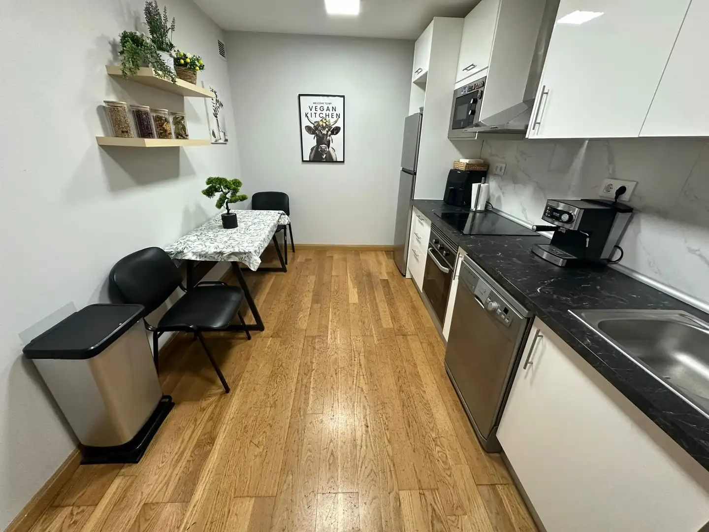 Kitchen of Commercial properties for sale in Parla  with Air Conditioner and Heating