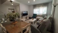 Living room of Single-family semi-detached for sale in Cáceres Capital