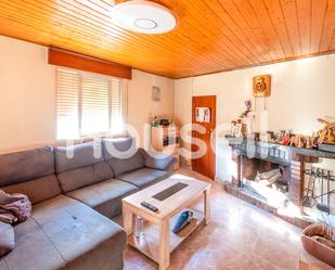 Sala d'estar de Casa o xalet en venda en Ponferrada amb Terrassa