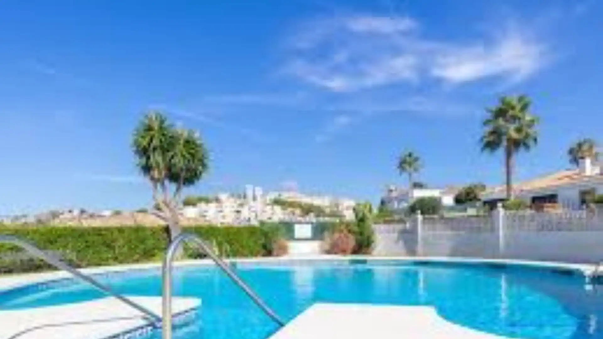 Schwimmbecken von Erdgeschoss zum Verkauf in Mijas mit Klimaanlage, Heizung und Terrasse