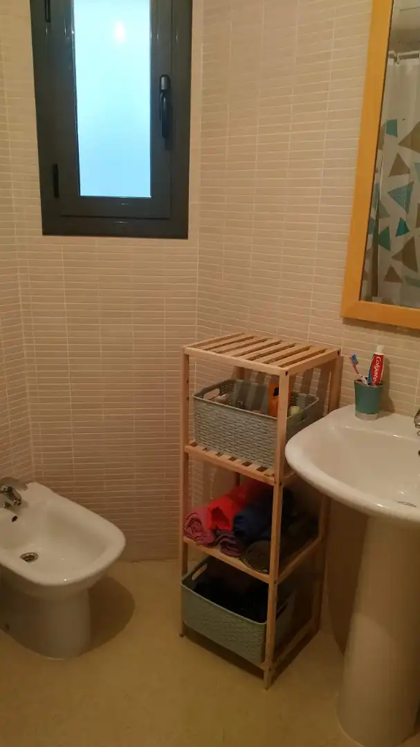 Bathroom of Flat for rent in Benicarló  with Air Conditioner, Furnished and Oven